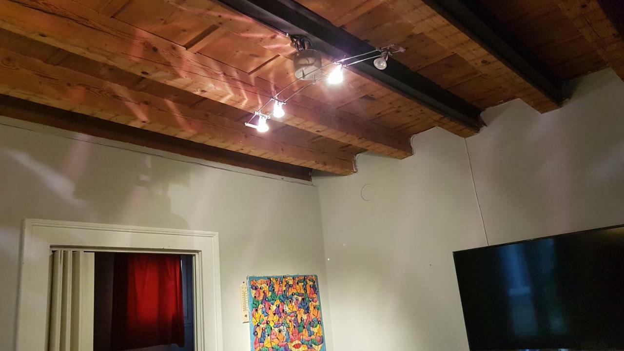 La Casa Di Daniele Affittacamere 2*